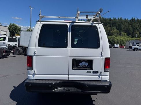 Used 2012 Ford E-250 and Econoline 250 w/ Commercial Cargo Van Pkg RWD image 5