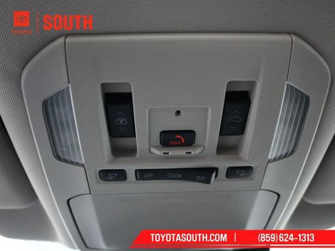 New 2026 Toyota Highlander Platinum image 23