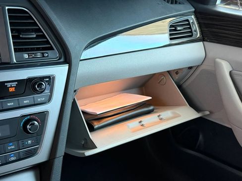 Used 2016 Hyundai Sonata Limited w/ Option Group 05 image 42