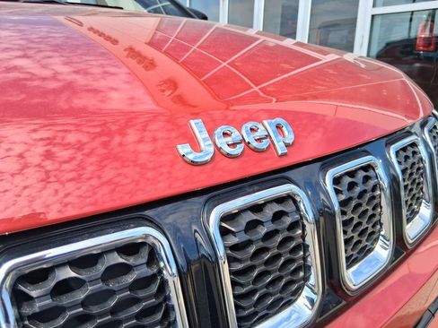 Used 2023 Jeep Compass Limited AWD/4WD image 6