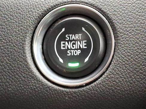 Used 2025 GMC Acadia Elevation AWD/4WD image 23