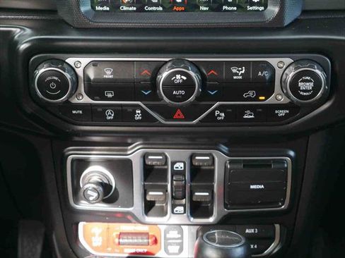 Certified 2020 Jeep Gladiator Rubicon image 8