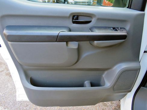 Used 2018 Nissan NV 1500 S w/ Rear Door Glass Package RWD image 16