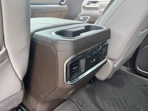 Used 2024 Chevrolet Silverado 2500 LTZ w/ LTZ Convenience Package AWD/4WD image 19