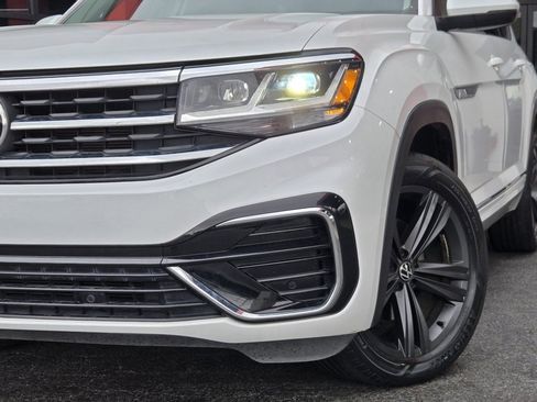 Used 2022 Volkswagen Atlas SEL R-Line image 3