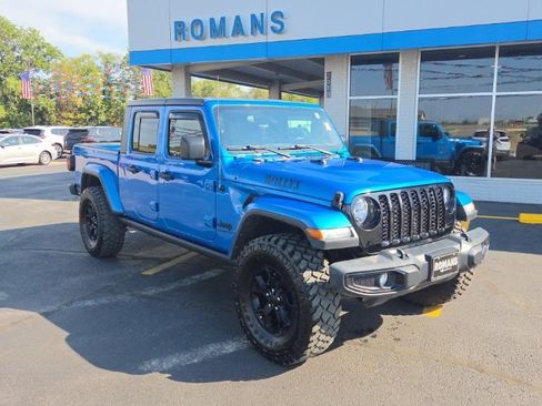 Used 2021 Jeep Gladiator Sport AWD/4WD image 1