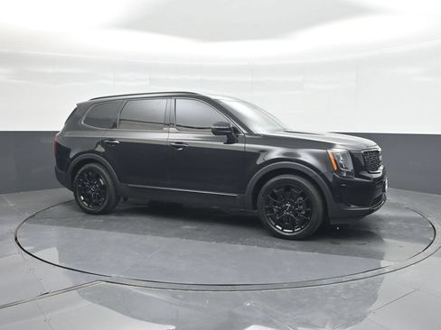 Used 2022 Kia Telluride EX w/ EX Premium Package AWD/4WD image 11