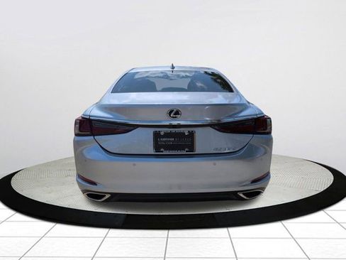 Used 2025 Lexus ES 350 w/ Premium Package FWD image 6