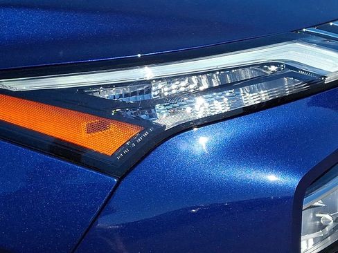 Certified 2023 Nissan Rogue SV AWD/4WD image 9