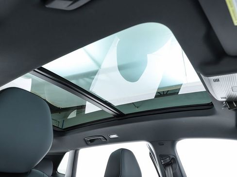 New 2026 Volkswagen Tiguan SE R-Line AWD/4WD image 76