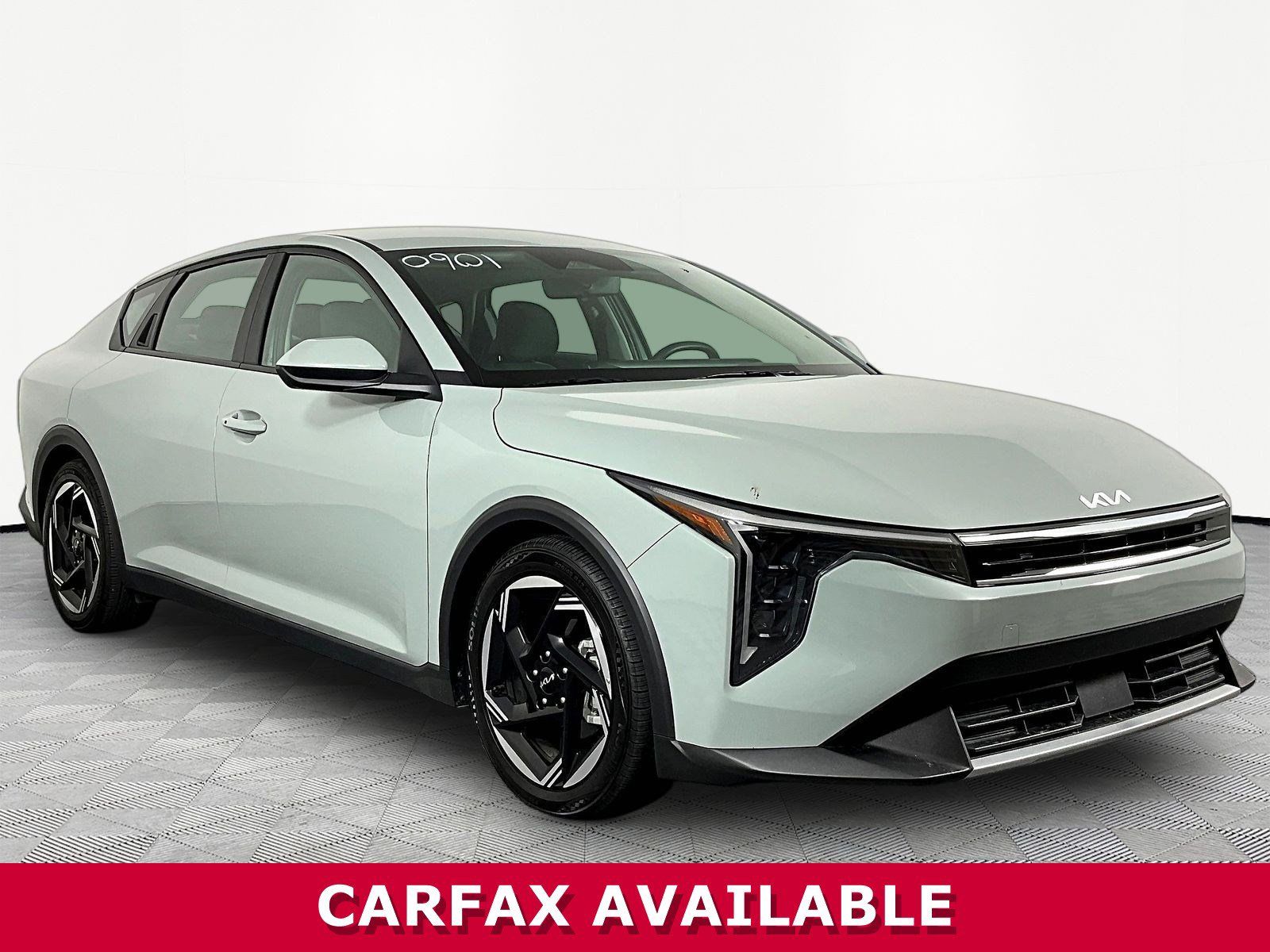 Certified 2025 Kia K4 EX FWD image 3