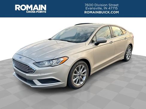 Used 2017 Ford Fusion SE FWD image 1