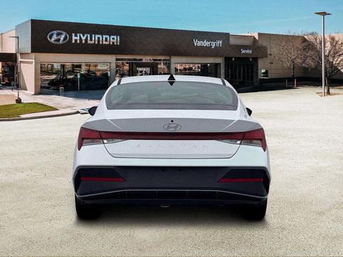 New 2026 Hyundai Elantra SE w/ Cargo Package image 6