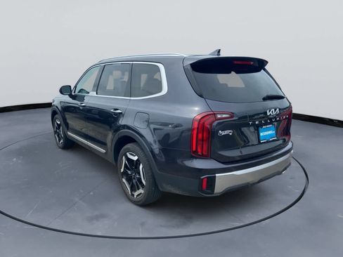 Used 2025 Kia Telluride S FWD image 12