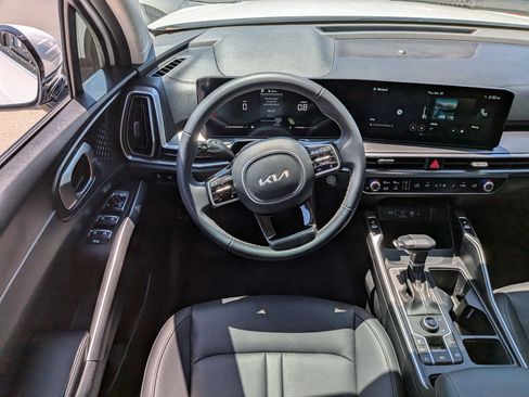 Used 2025 Kia Sorento EX w/ Panoramic Sunroof Package AWD/4WD image 20