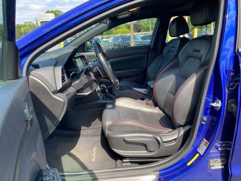 Used 2019 Hyundai Elantra Sport w/ Cargo Package FWD image 4