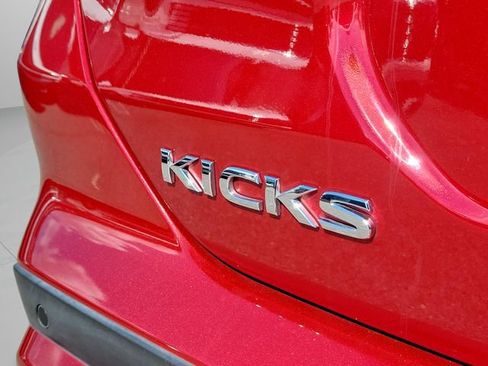 Certified 2023 Nissan Kicks SV FWD image 18