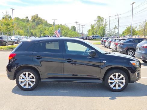 Used 2014 Mitsubishi Outlander Sport ES FWD image 2