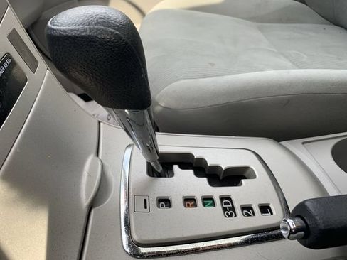 Used 2011 Toyota Corolla LE FWD image 23
