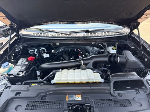 Certified 2025 Ford Expedition Active AWD/4WD image 16