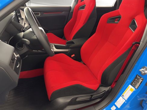 Used 2025 Honda Civic Type R image 5