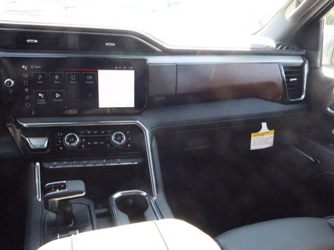 New 2026 GMC Sierra 1500 Denali w/ Technology Package image 11