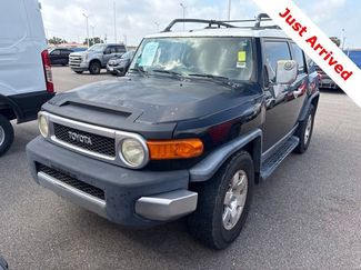 Used 2008 Toyota FJ Cruiser 2WD video 1