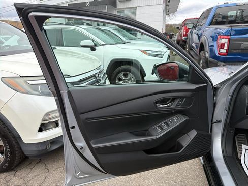 Used 2023 Honda Accord Sport image 15
