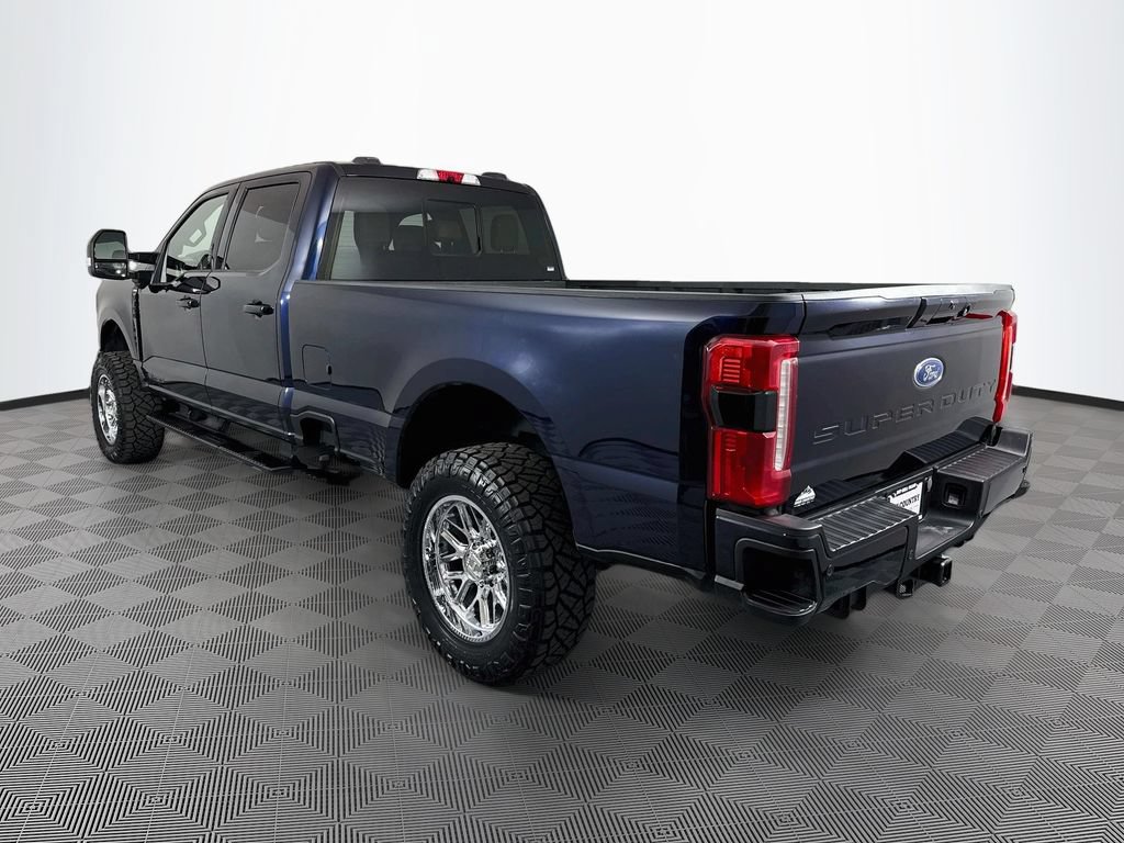 Used 2024 Ford F350 Lariat w/ Lariat Ultimate Package AWD/4WD image 5