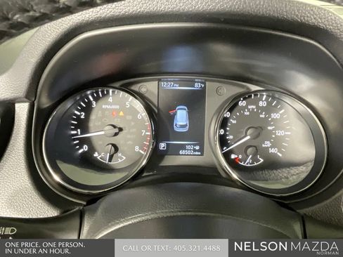 Used 2017 Nissan Rogue SV FWD image 46