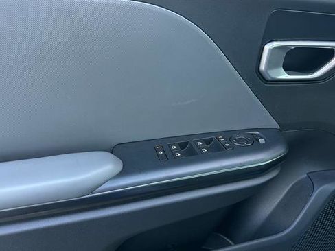 New 2025 Kia K4 LXS image 11