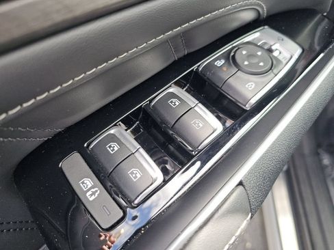 Used 2025 Kia Sorento SX Prestige AWD/4WD image 31