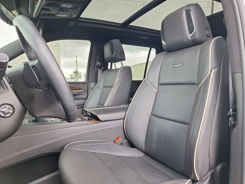 Used 2024 Cadillac Escalade Premium Luxury w/ Performance Package AWD/4WD image 26