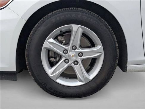 Certified 2025 Chevrolet Malibu LS image 23