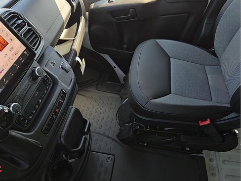 New 2026 RAM ProMaster 3500 w/ Premium Convenience Group image 20
