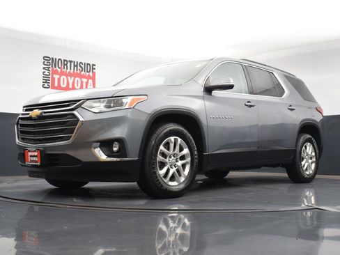 Used 2021 Chevrolet Traverse LT image 39