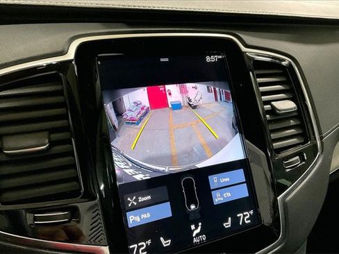 Used 2022 Volvo XC90 T6 Inscription w/ Climate Package image 21