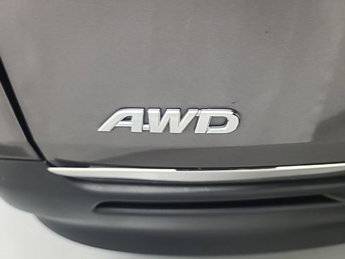 Used 2024 Toyota Sienna LE AWD/4WD image 13