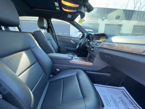 Used 2012 Mercedes-Benz E 350 4MATIC Sedan image 13