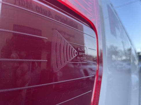 Used 2022 Ford F250 XL w/ Power Equipment Group image 36