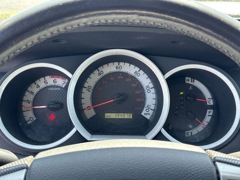Used 2014 Toyota Tacoma PreRunner w/ Convenience Package RWD image 13