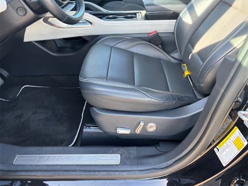 Used 2024 Lincoln Nautilus Premier w/ Equipment Group 102A image 26