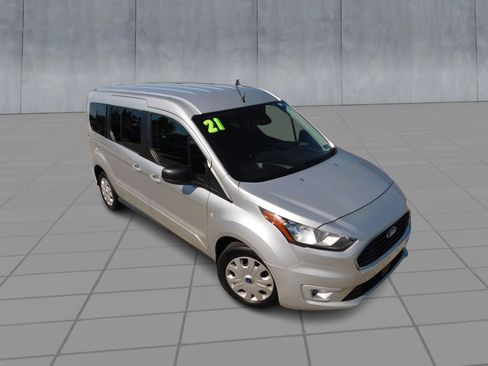 Used 2021 Ford Transit Connect XLT FWD image 2