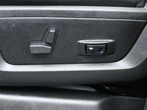 Used 2024 RAM 2500 Laramie w/ Night Edition AWD/4WD image 12