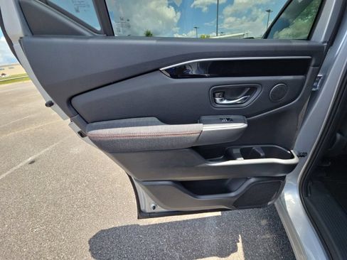 New 2026 Honda Pilot Sport image 12