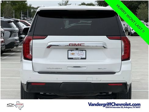 Used 2022 GMC Yukon SLT w/ SLT Premium Package AWD/4WD image 5