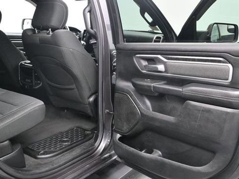 Used 2020 RAM 1500 Big Horn AWD/4WD image 17