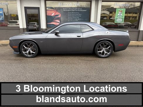 Used 2019 Dodge Challenger R/T image 1