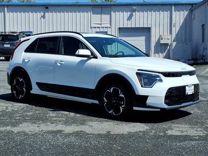 New 2026 Kia Niro Wave w/ Wave Preserve Package