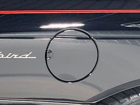 Used 2003 Ford Thunderbird image 34